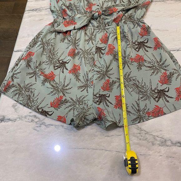 Bishop + Young Isla Romper Tropical Large - Picture 9 of 10